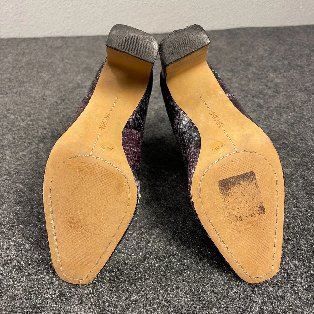 Vince Camuto Womens Boots 7 Seeana Snakeskin Chelsea Ankle Purple Leather Heels